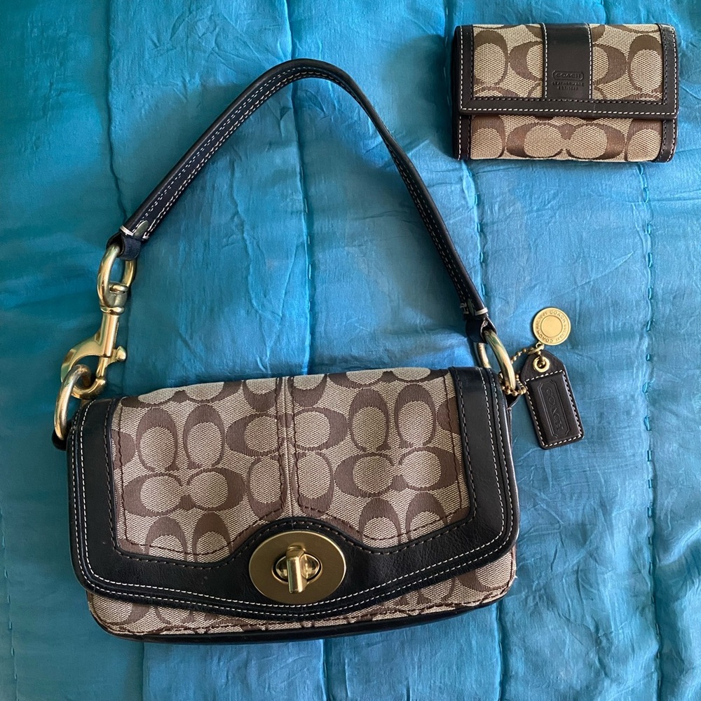 Coach shoulder bag from early 2000s. Wallet sold separately.